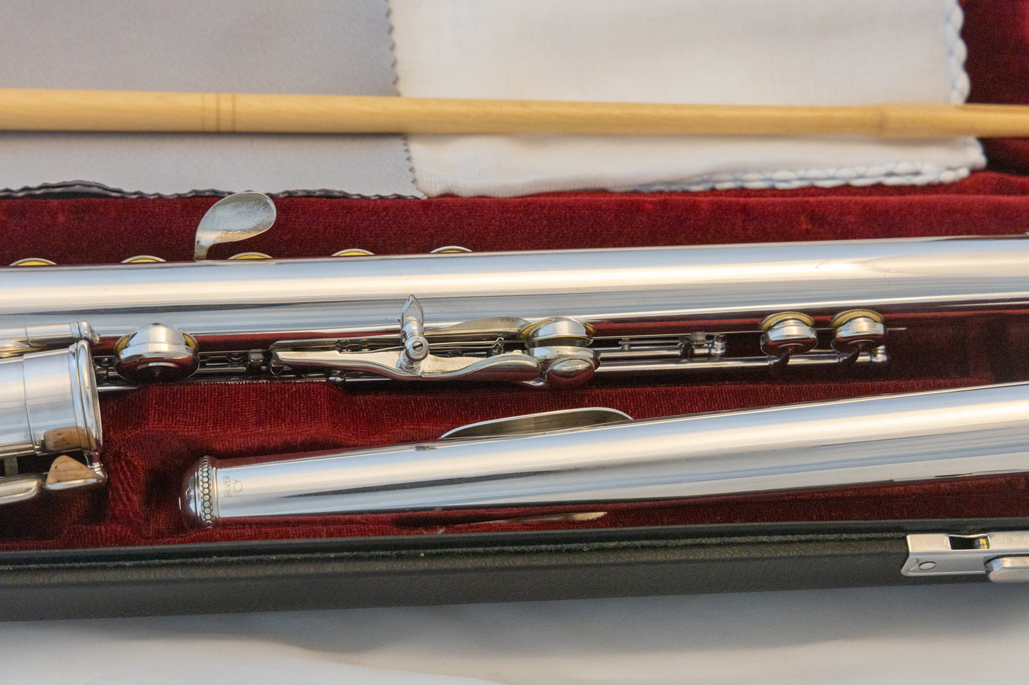 Yamaha YFL-581H (now 687H) Professional Flute All Silver Open-hole *Made in Japan *Cleaned & Serviced