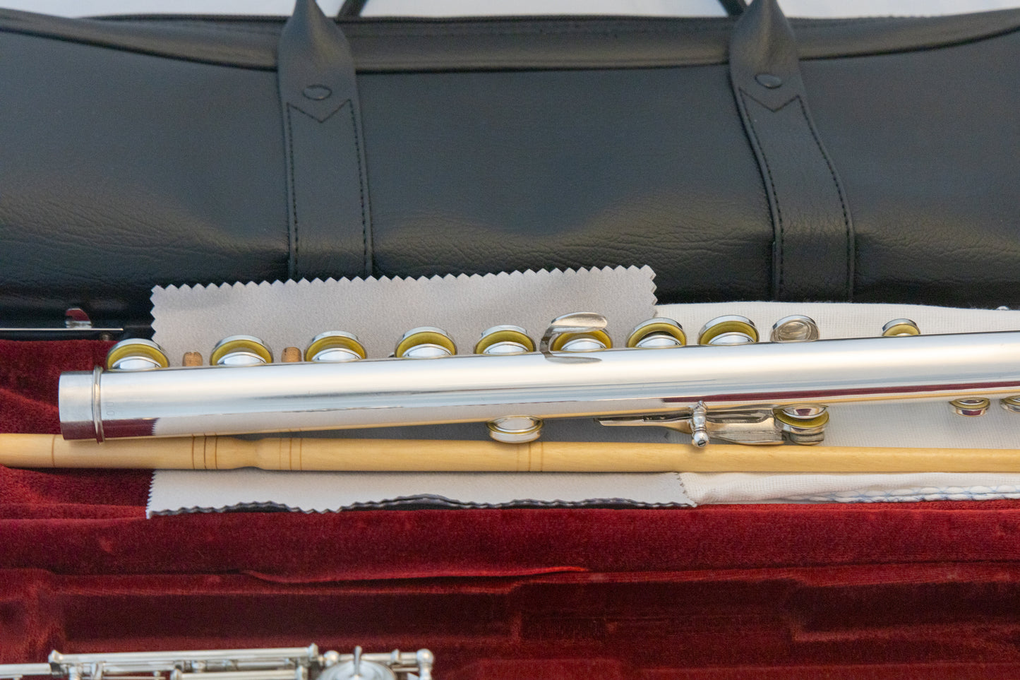 Yamaha YFL-581H (now 687H) Professional Flute All Silver Open-hole *Made in Japan *Cleaned & Serviced