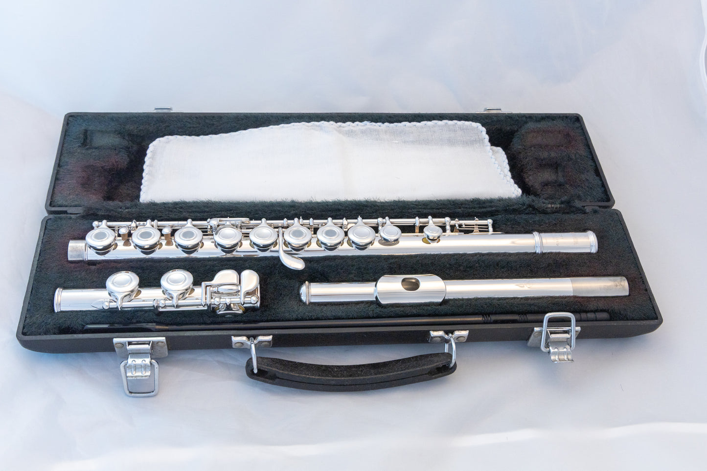 Yamaha YFL-281 Open-Hole Intermediate Flute *Made in Japan *Cleaned & Serviced *New Pads