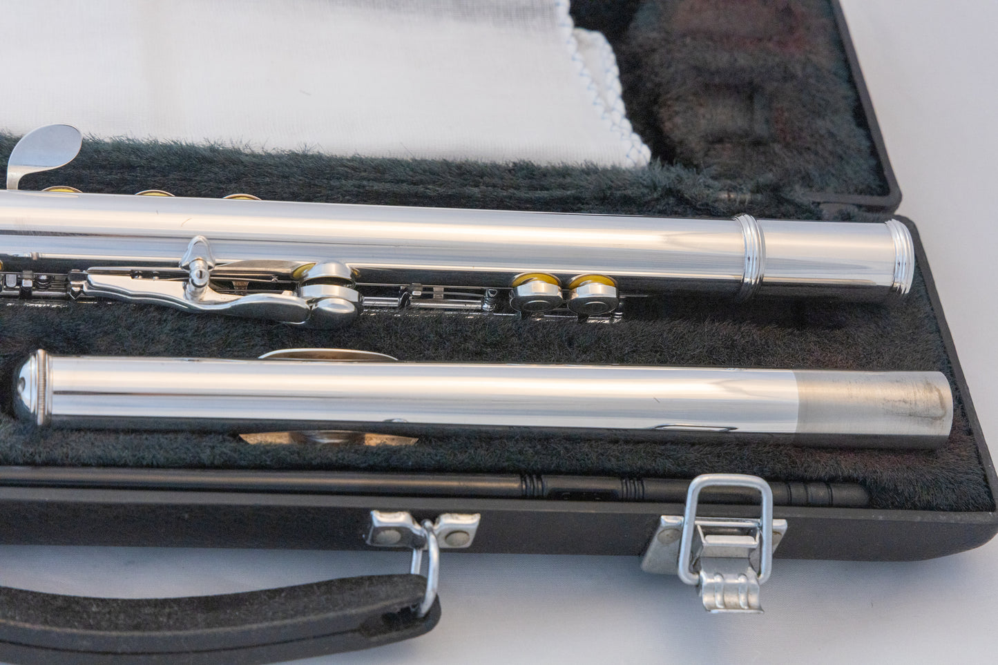 Yamaha YFL-281 Open-Hole Intermediate Flute *Made in Japan *Cleaned & Serviced *New Pads