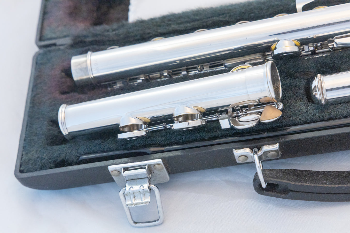 Yamaha YFL-281 Open-Hole Intermediate Flute *Made in Japan *Cleaned & Serviced *New Pads