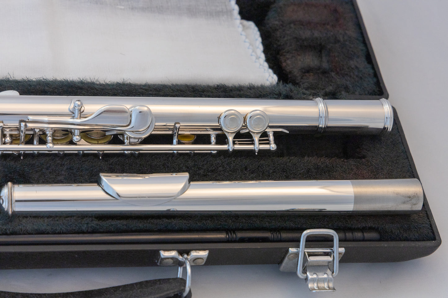 Yamaha YFL-281 Open-Hole Intermediate Flute *Made in Japan *Cleaned & Serviced *New Pads