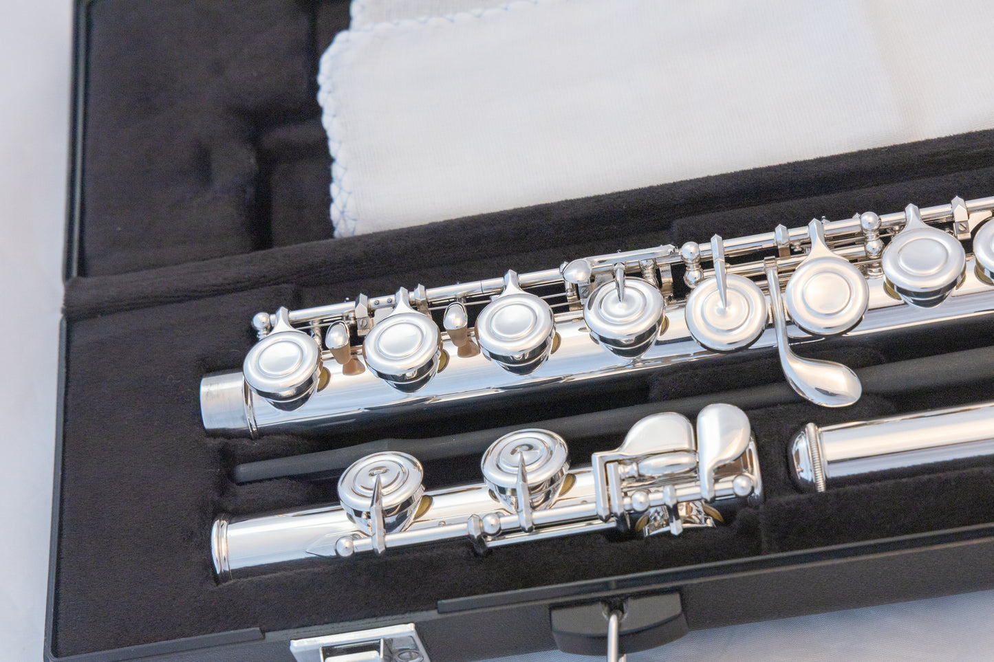 Yamaha YFL-222 Standard Silver-plated Flute *Cleaned & Serviced *Ready to play