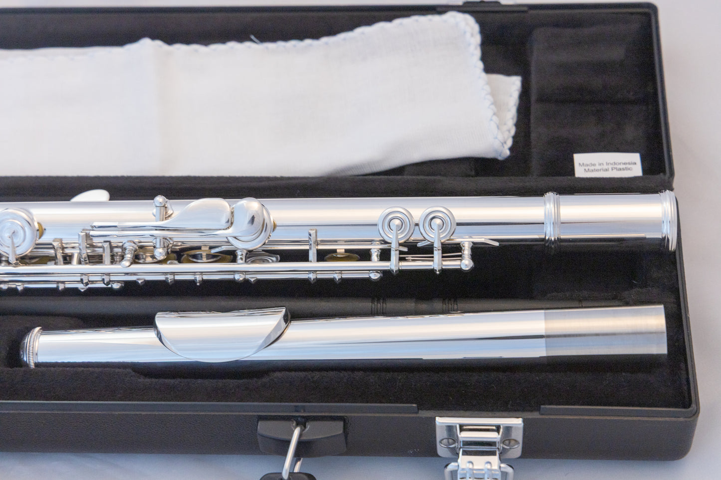 Yamaha YFL-222 Standard Silver-plated Flute *Cleaned & Serviced *Ready to play