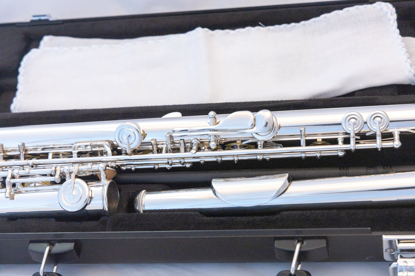 Yamaha YFL-222 Standard Silver-plated Flute *Cleaned & Serviced *Ready to play