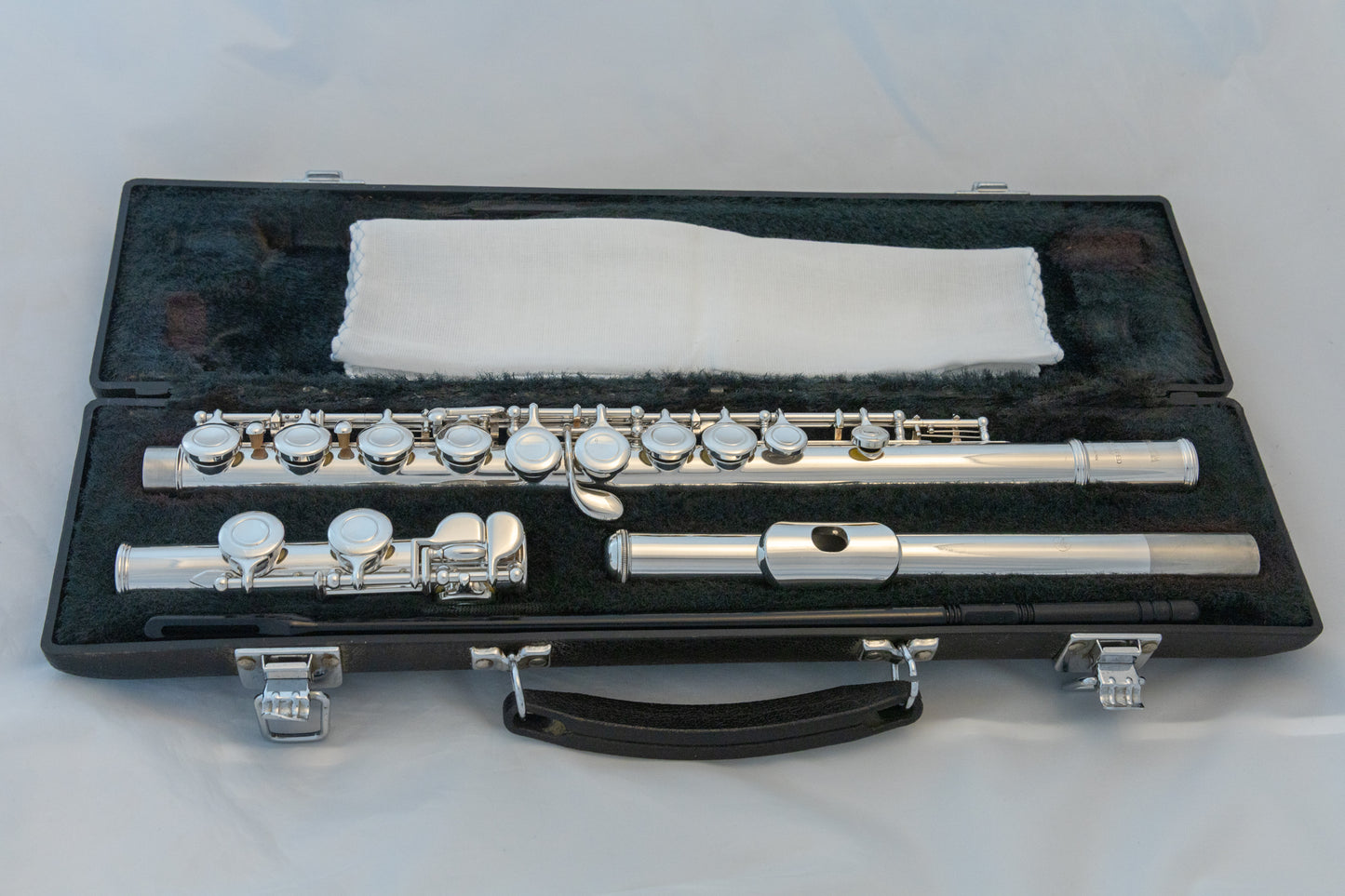 Yamaha YFL-221 Silver-plated Standard Flute *Made in Japan *Overhauled *New Pads