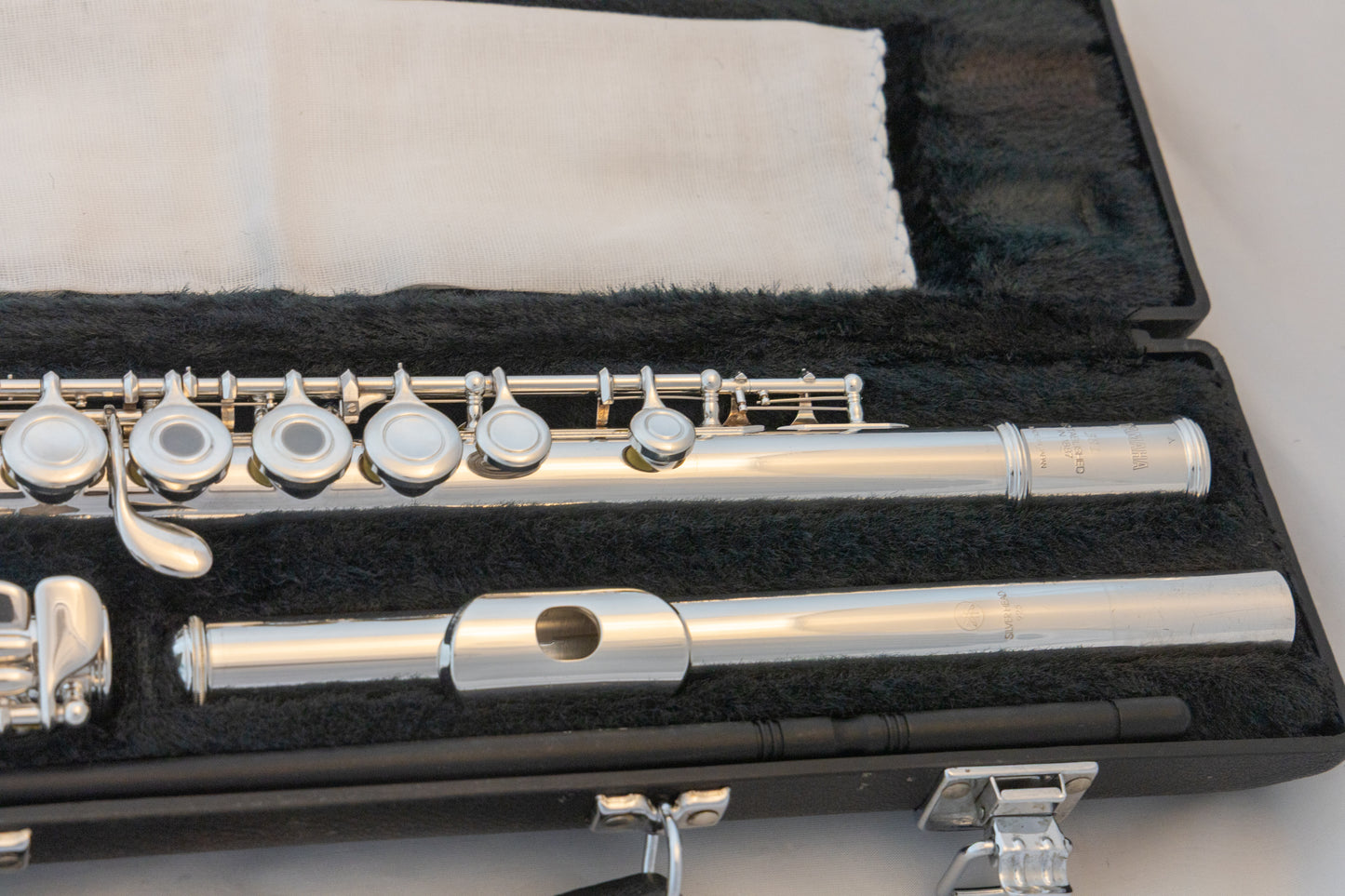 Yamaha YFL-381H Intermediate Open-hole Flute *Silver Headjoint *Made in Japan *Low-B *Cleaned & Serviced