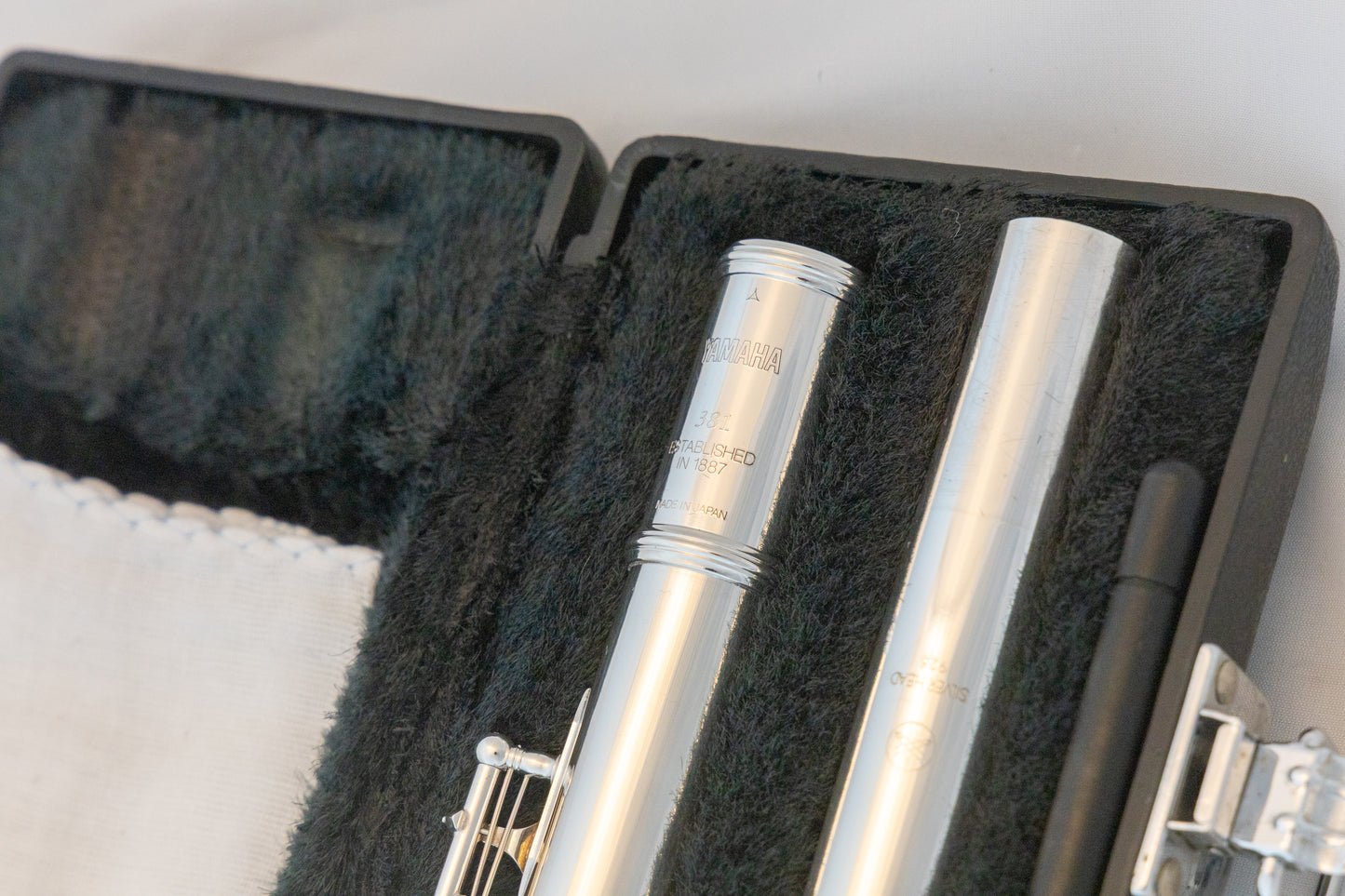 Yamaha YFL-381H Intermediate Open-hole Flute *Silver Headjoint *Made in Japan *Low-B *Cleaned & Serviced