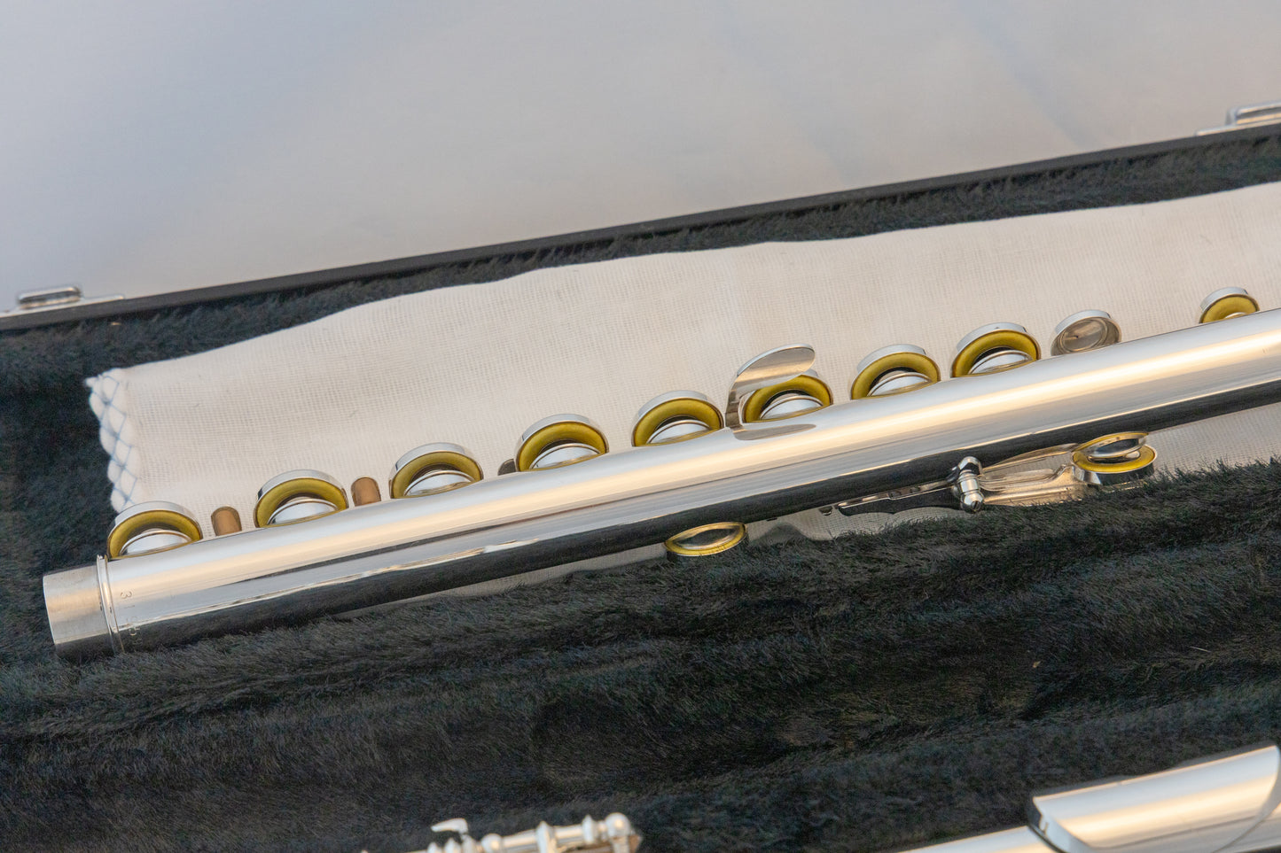 Yamaha YFL-381H Intermediate Open-hole Flute *Silver Headjoint *Made in Japan *Low-B *Cleaned & Serviced