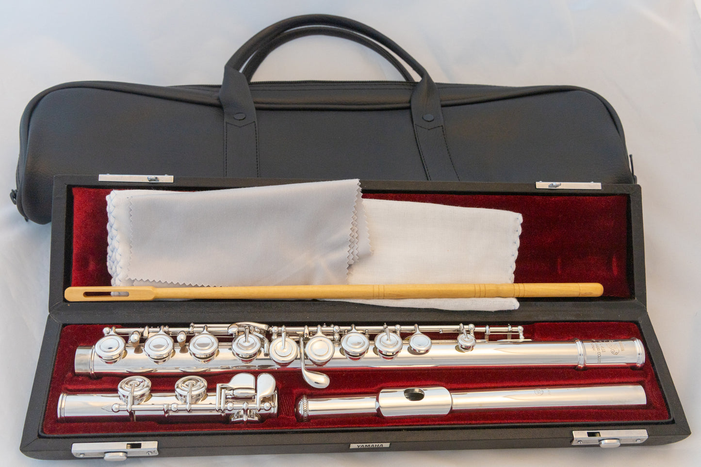 Yamaha YFL-451 Intermediate Flute *All silver *Made in Japan *Cleaned & Serviced