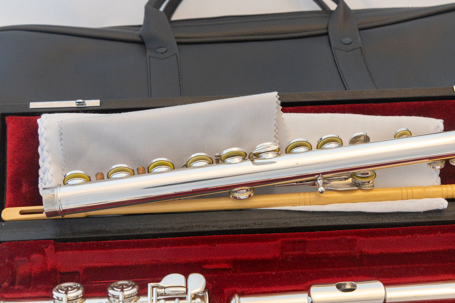 Yamaha YFL-451 Intermediate Flute *All silver *Made in Japan *Cleaned & Serviced