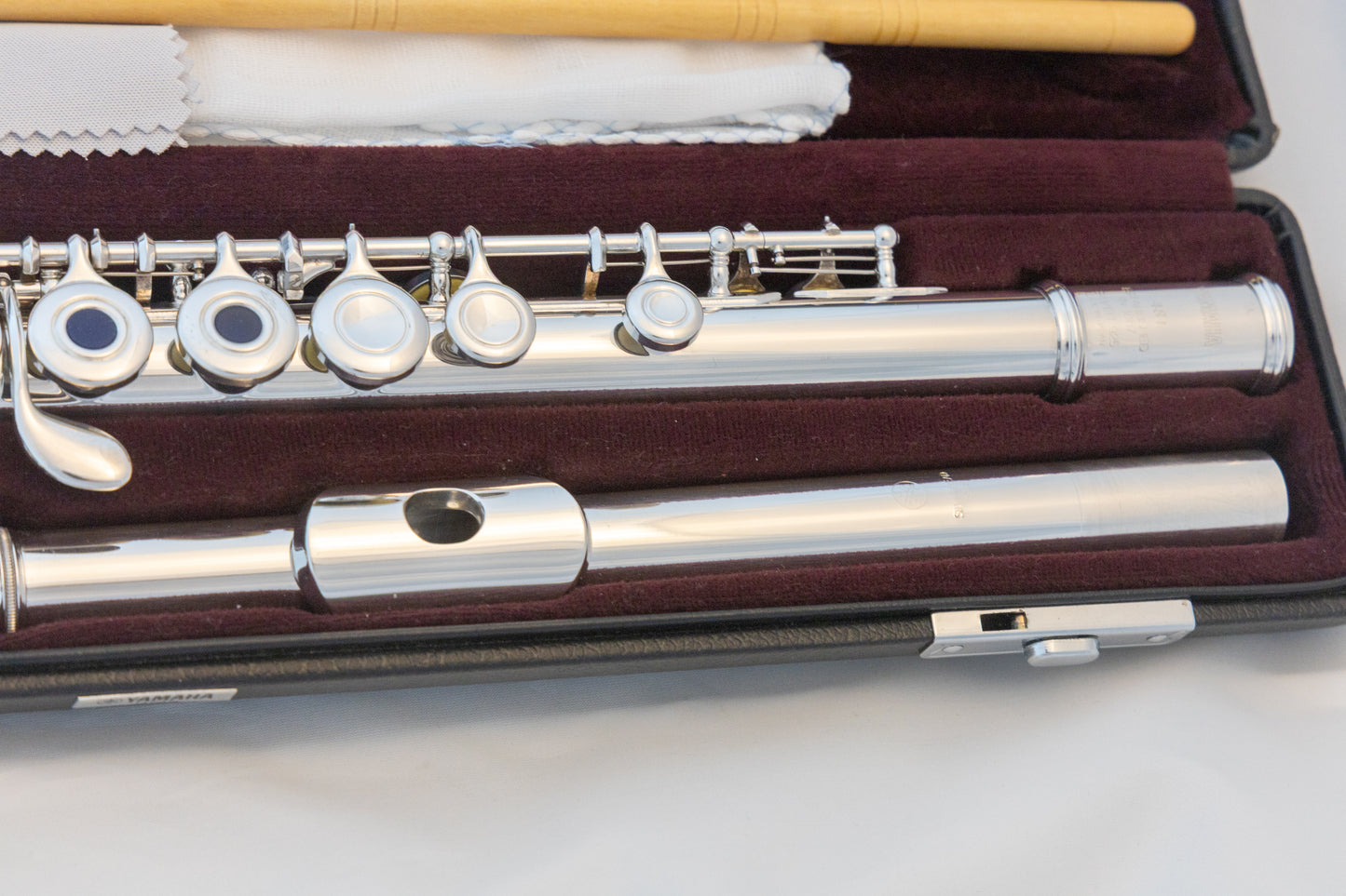 Yamaha YFL-481H All Silver Intermediate Flute *Open-hole *B-foot *Made in Japan *Cleaned & Serviced