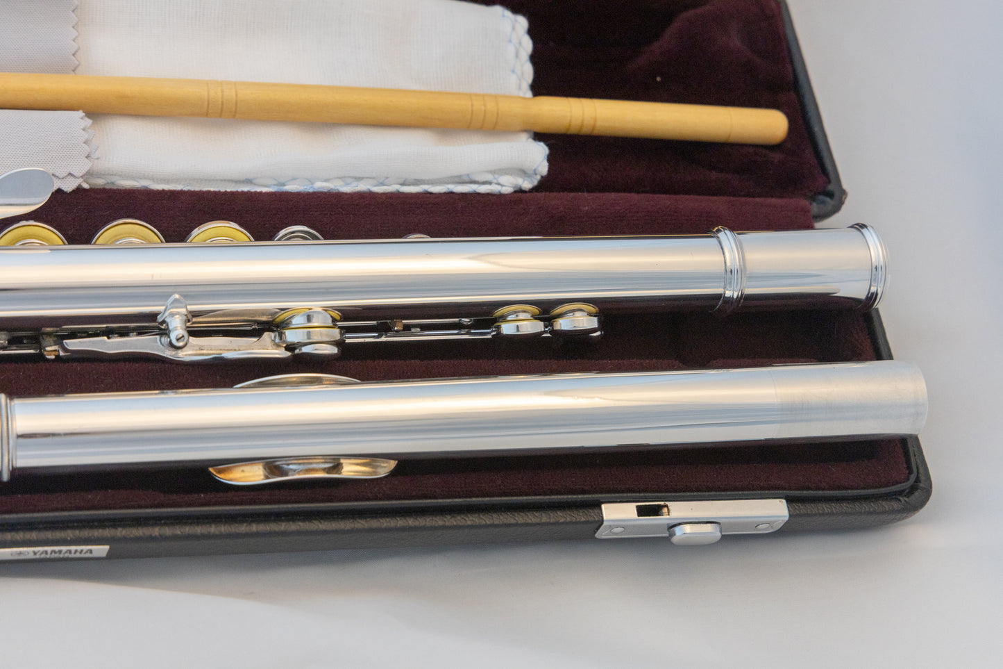Yamaha YFL-481H All Silver Intermediate Flute *Open-hole *B-foot *Made in Japan *Cleaned & Serviced