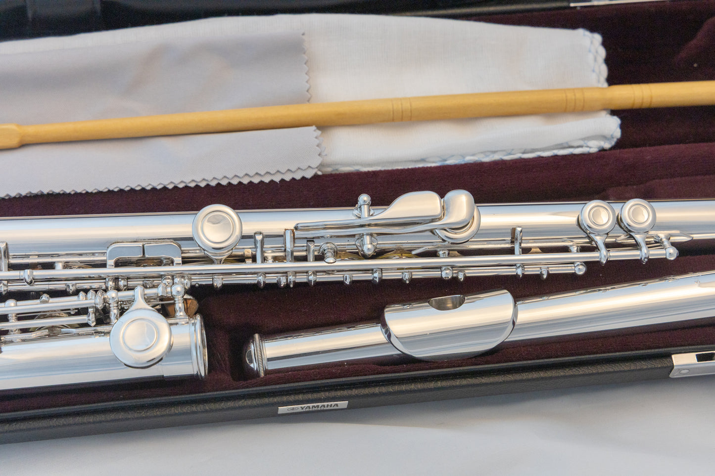 Yamaha YFL-481H All Silver Intermediate Flute *Open-hole *B-foot *Made in Japan *Cleaned & Serviced