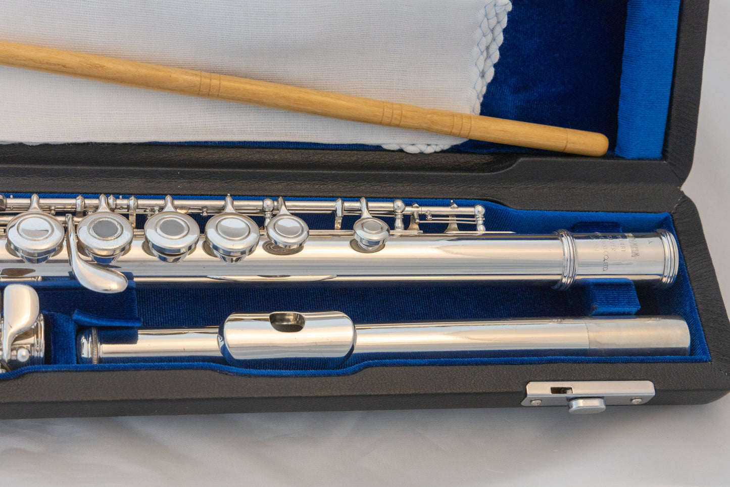 Yamaha YFL-481H All Silver Intermediate Flute *Open-hole *B-foot *Made in Japan *Cleaned & Serviced