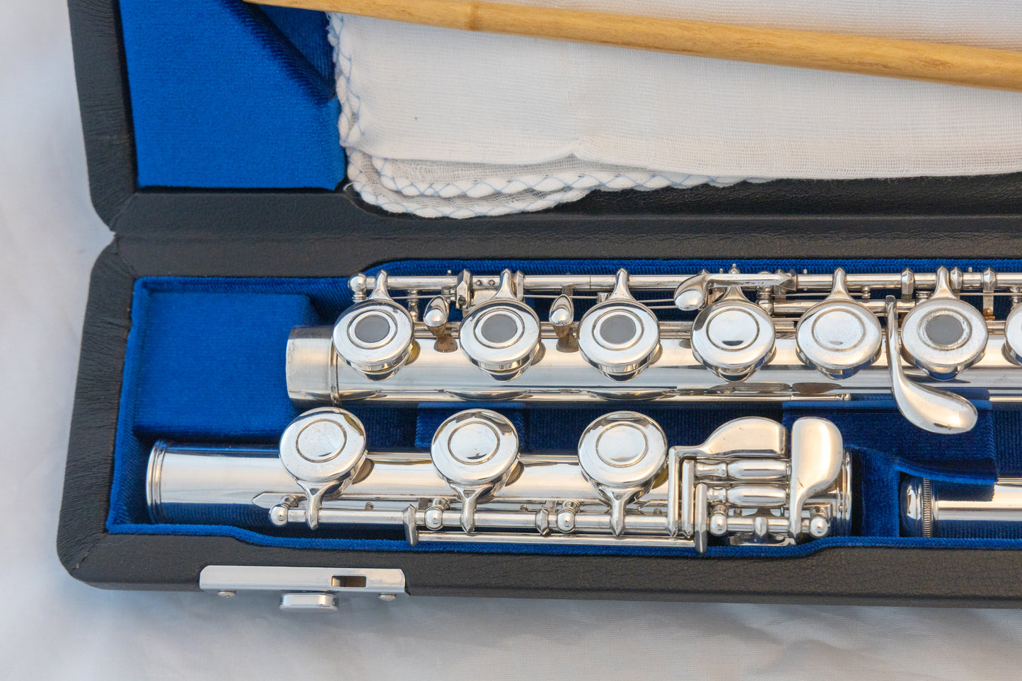 Yamaha YFL-481H All Silver Intermediate Flute *Open-hole *B-foot *Made in Japan *Cleaned & Serviced