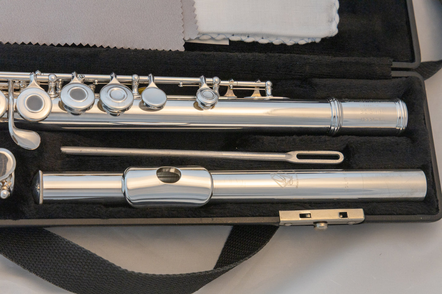 Gemeinhardt 30SHB Intermediate Flute *Solid Silver Headjoint *Low-B Foot, Offset-G*Cleaned & Serviced