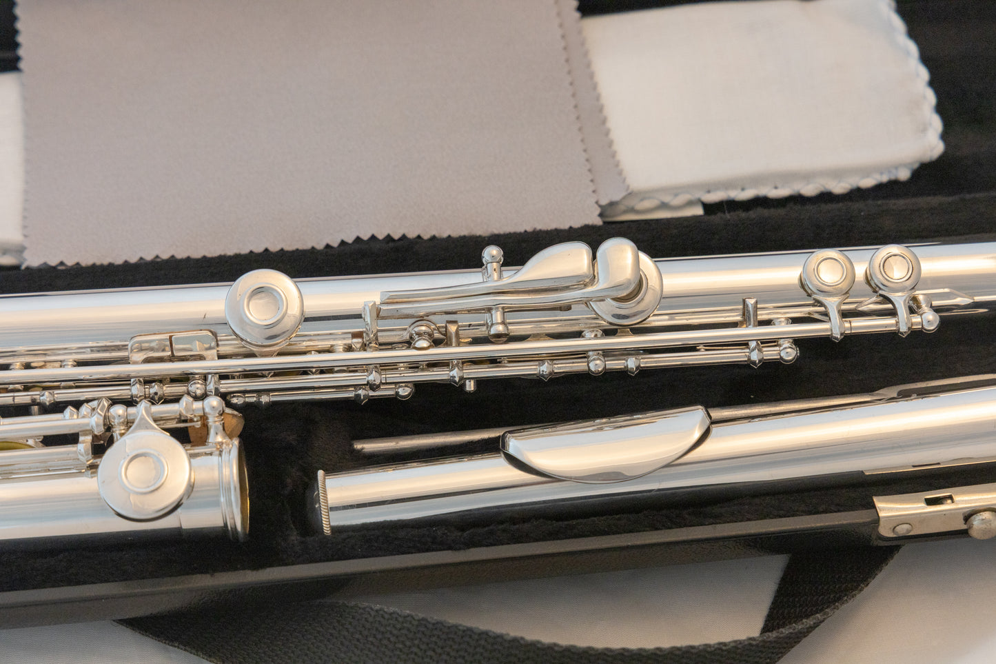 Gemeinhardt 30SHB Intermediate Flute *Solid Silver Headjoint *Low-B Foot, Offset-G*Cleaned & Serviced