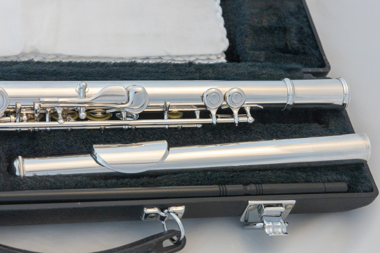 Yamaha YFL-385 II Intermediate Flute *Solid Silver Headjoint *Low-B *Japan Made *Cleaned & Serviced
