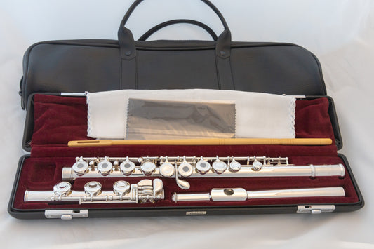 Yamaha YFL-461 II All Silver Intermediate Flute Open-hole B-foot *Made in Japan *Cleaned & Serviced