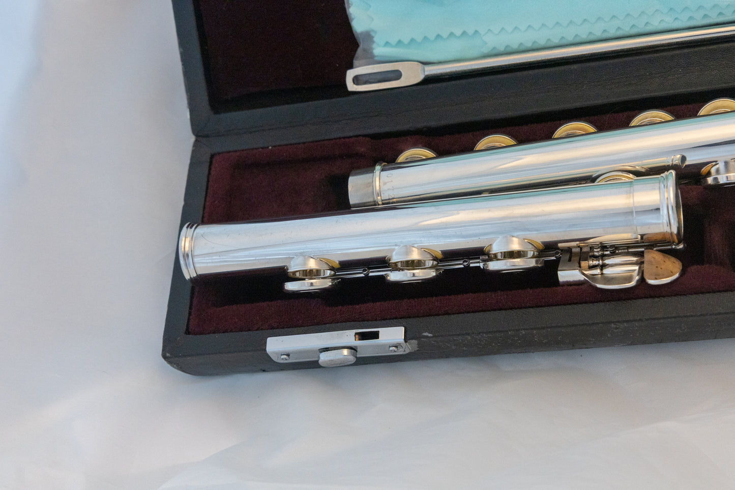 Yamaha YFL-584H (YFL-587H) Professional Flute All Silver Open-hole *Made in Japan *Cleaned & Serviced