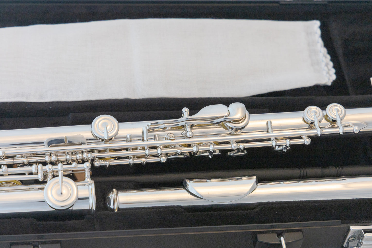 Yamaha YFL-222 Standard Silver-plated Flute *Cleaned & Serviced *Ready to play