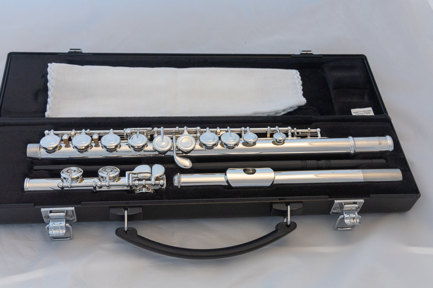 Yamaha YFL-222 Standard Silver-plated Flute *Cleaned & Serviced *Ready to play