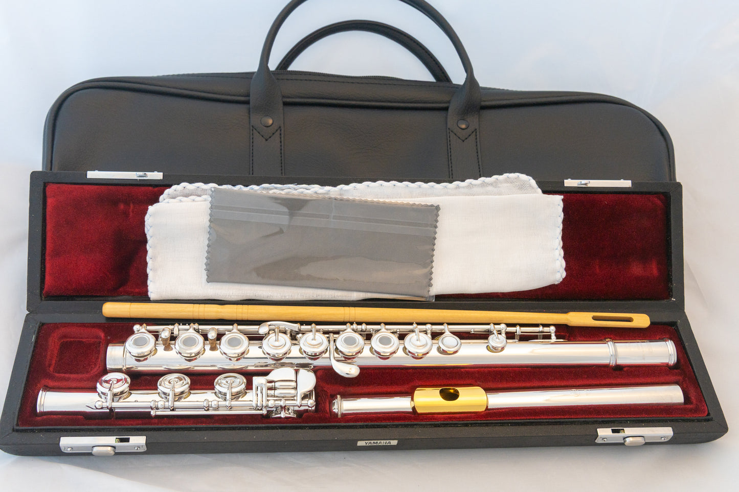 Yamaha YFL-581H (now 687H) Professional Flute All Silver Open-hole *Made in Japan *Cleaned & Serviced