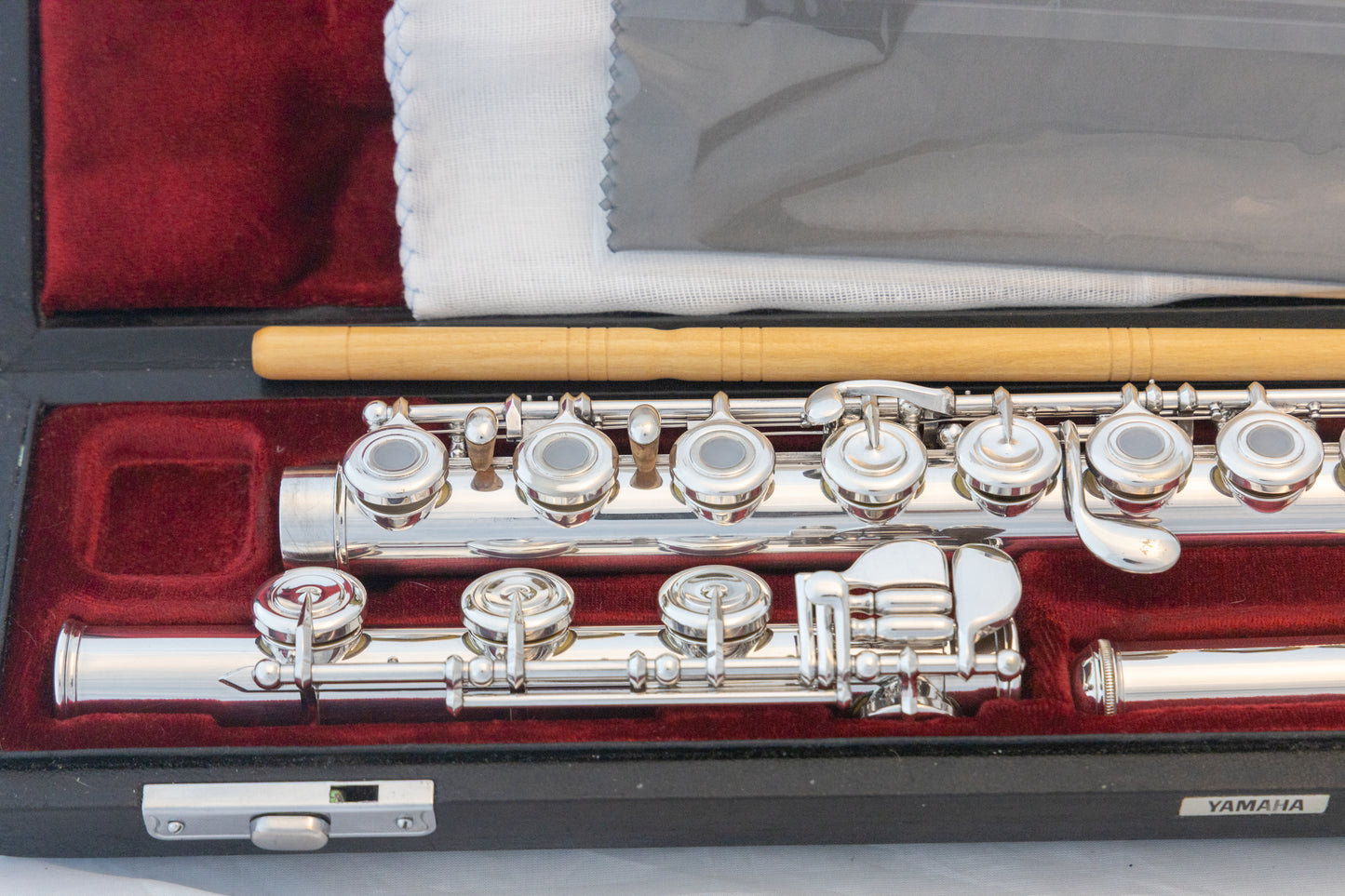 Yamaha YFL-581H (now 687H) Professional Flute All Silver Open-hole *Made in Japan *Cleaned & Serviced