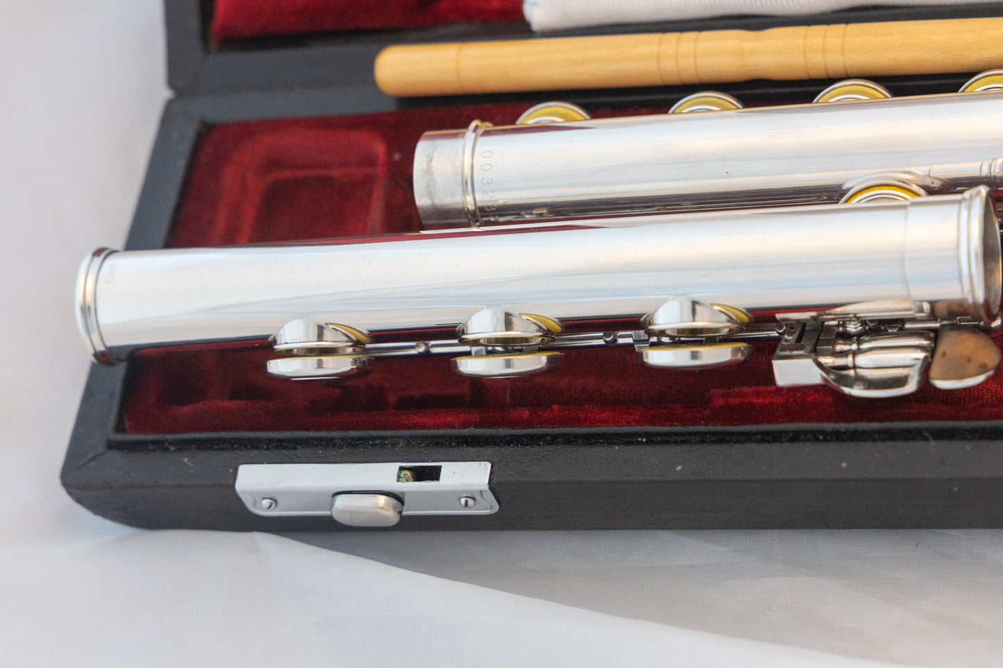Yamaha YFL-581H (now 687H) Professional Flute All Silver Open-hole *Made in Japan *Cleaned & Serviced