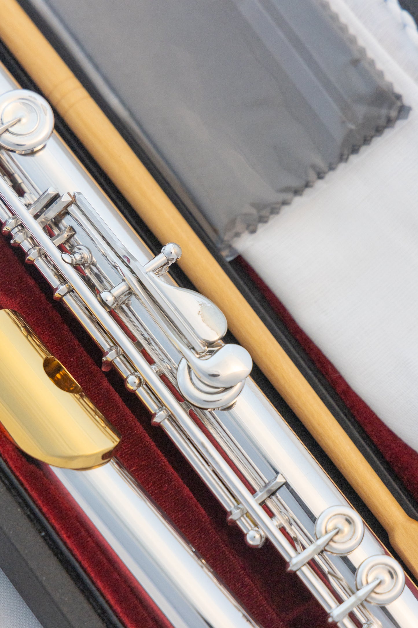 Yamaha YFL-581H (now 687H) Professional Flute All Silver Open-hole *Made in Japan *Cleaned & Serviced