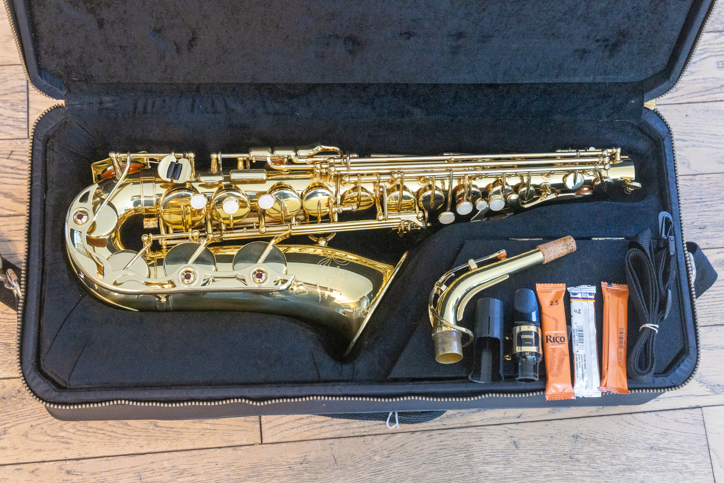 Yamaha YAS-52 Intermediate Alto Saxophone Sax *Made in Japan *Cleaned & Serviced