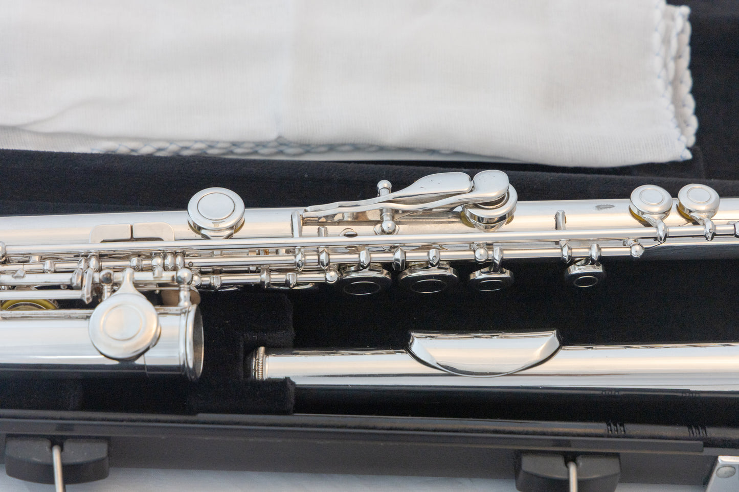 Yamaha YFL-221 Silver-plated Standard Flute *Made in Japan *Overhauled New Pads