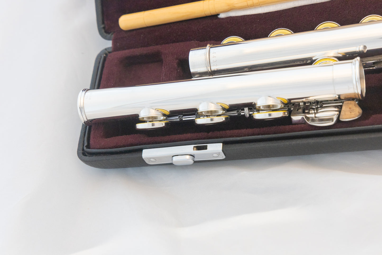 Yamaha YFL-461H All Silver Intermediate Flute Open-hole B-foot *Made in Japan *Overhauled New Pads