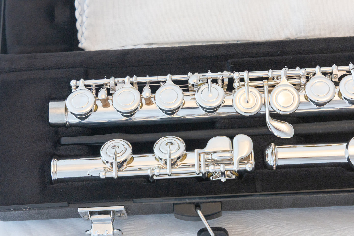 Yamaha YFL-222 Standard Silver-plated Flute *Cleaned & Serviced *Ready to play