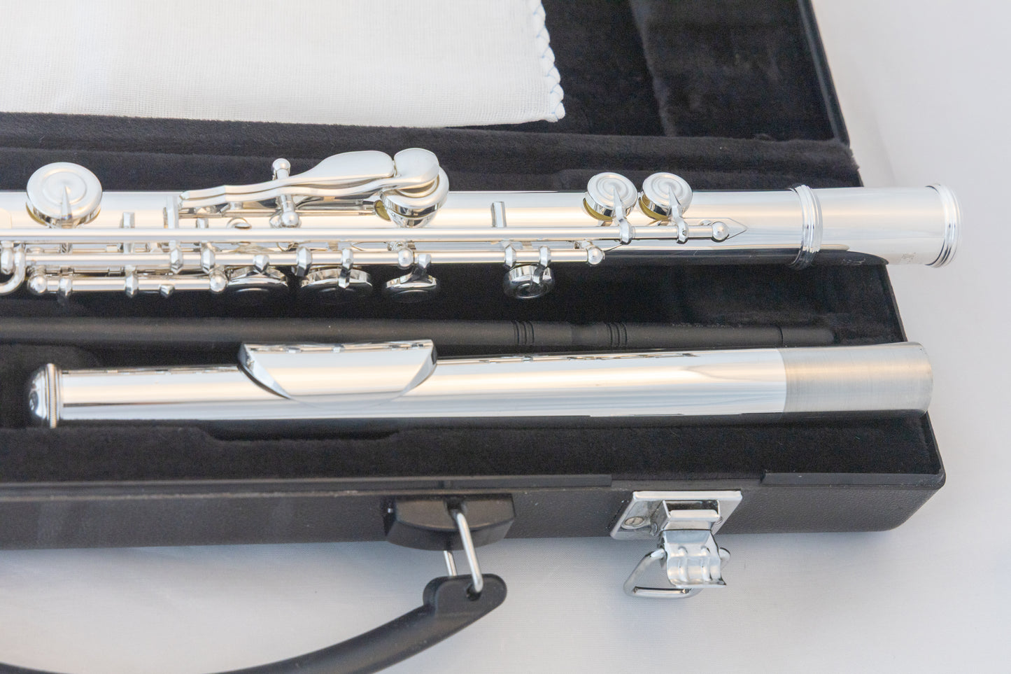 Yamaha YFL-222 Standard Silver-plated Flute *Cleaned & Serviced *Ready to play