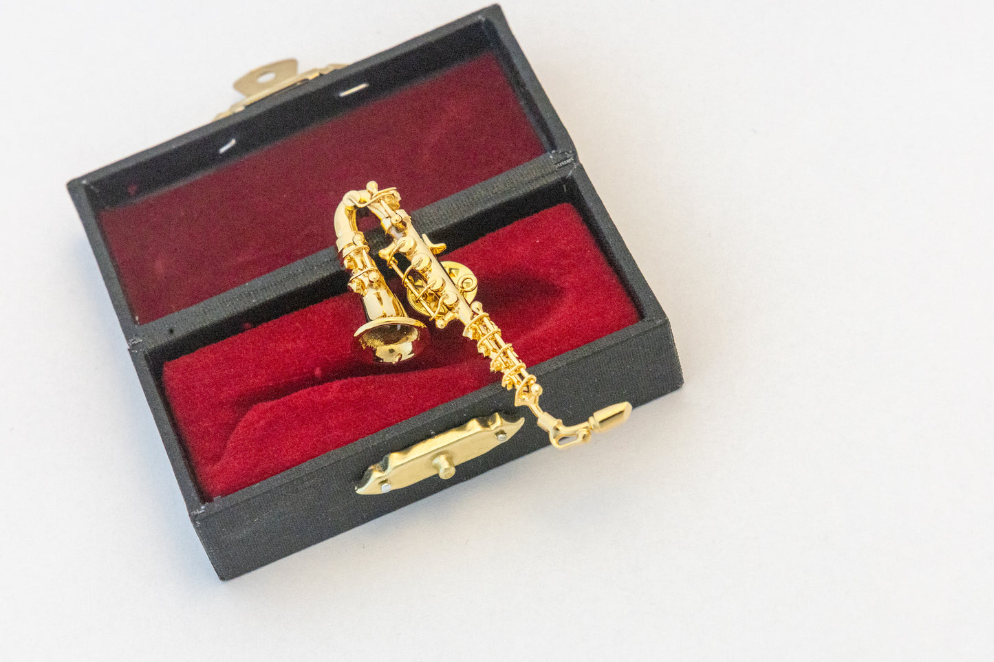 Miniature Golden Saxophone Lapel Pin *Free shipping from US
