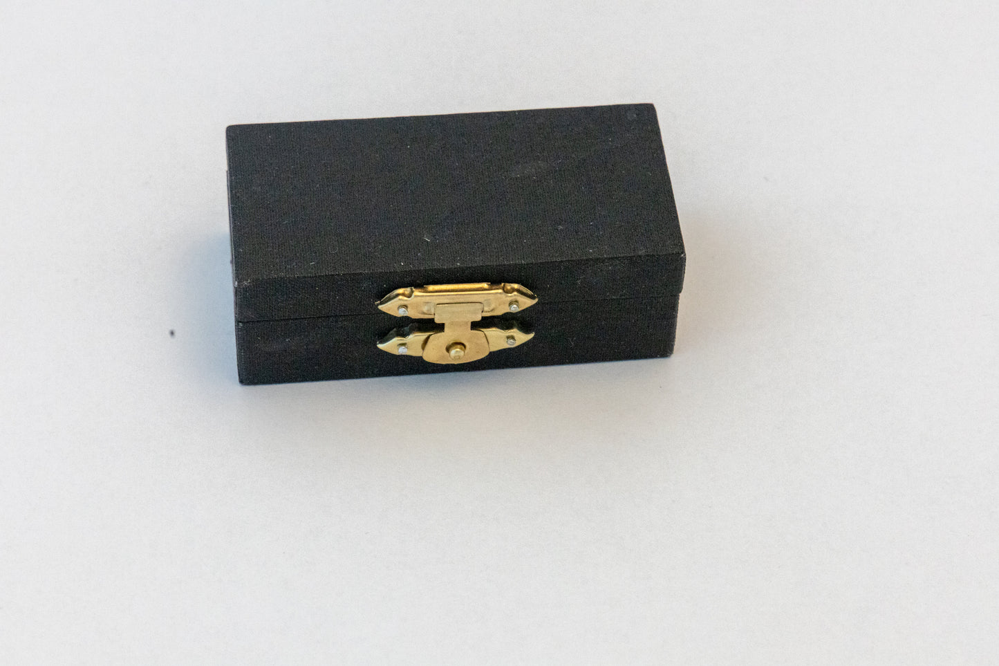 Miniature Golden Saxophone Lapel Pin *Free shipping from US