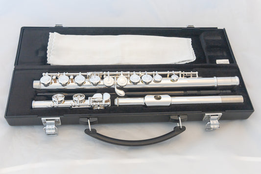 Yamaha YFL-222 Standard Silver-plated Flute *Cleaned & Serviced *Ready to play
