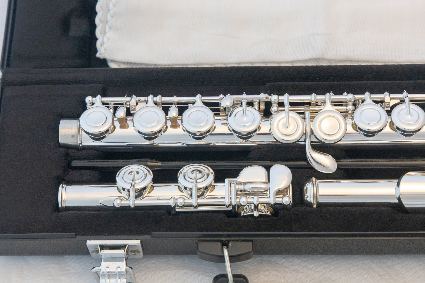 Yamaha YFL-222 Standard Silver-plated Flute *Cleaned & Serviced *Ready to play