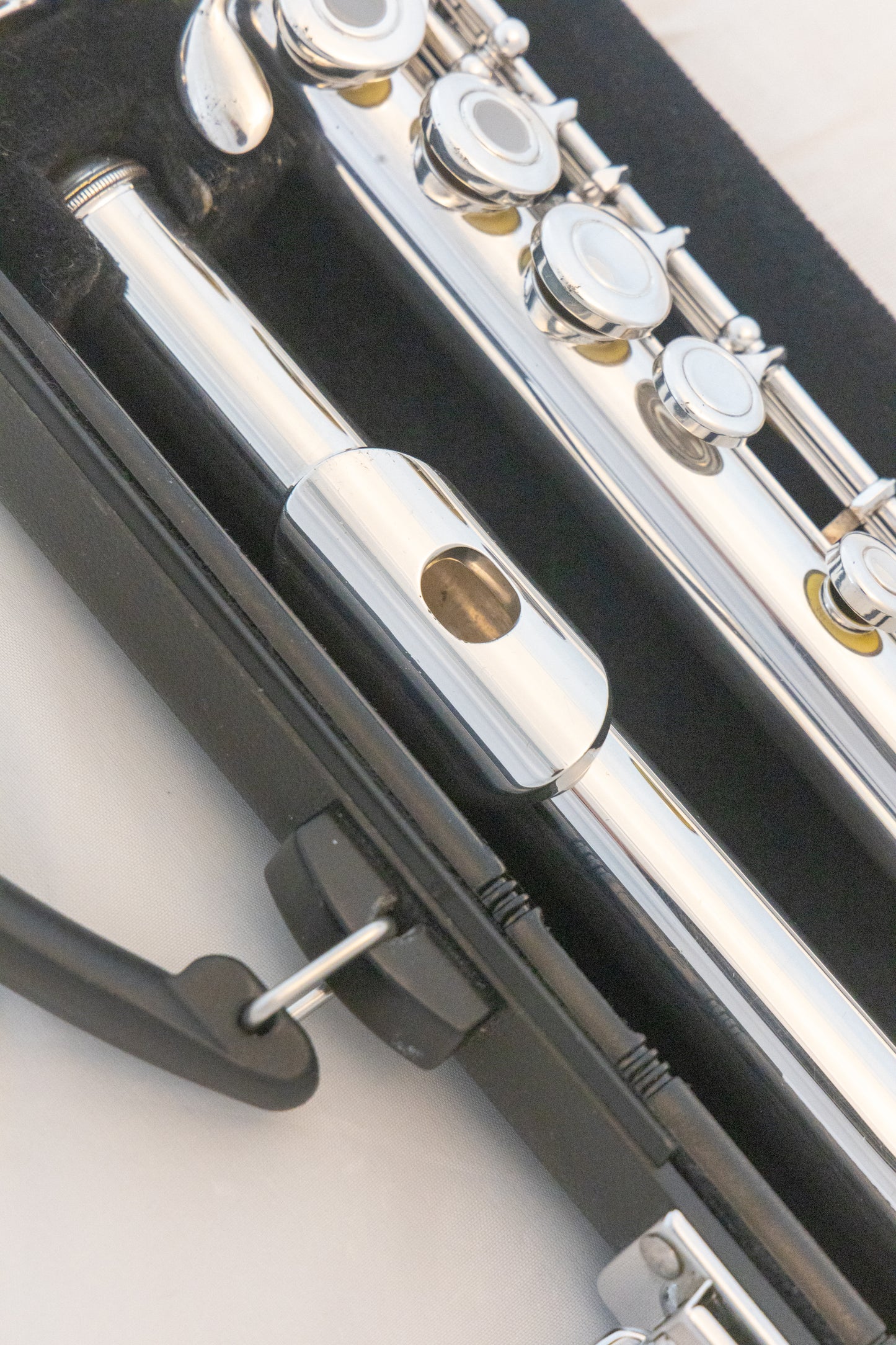 Yamaha YFL-261 Silver-plated Open-Hole Intermediate Flute *Overhauled New Pads