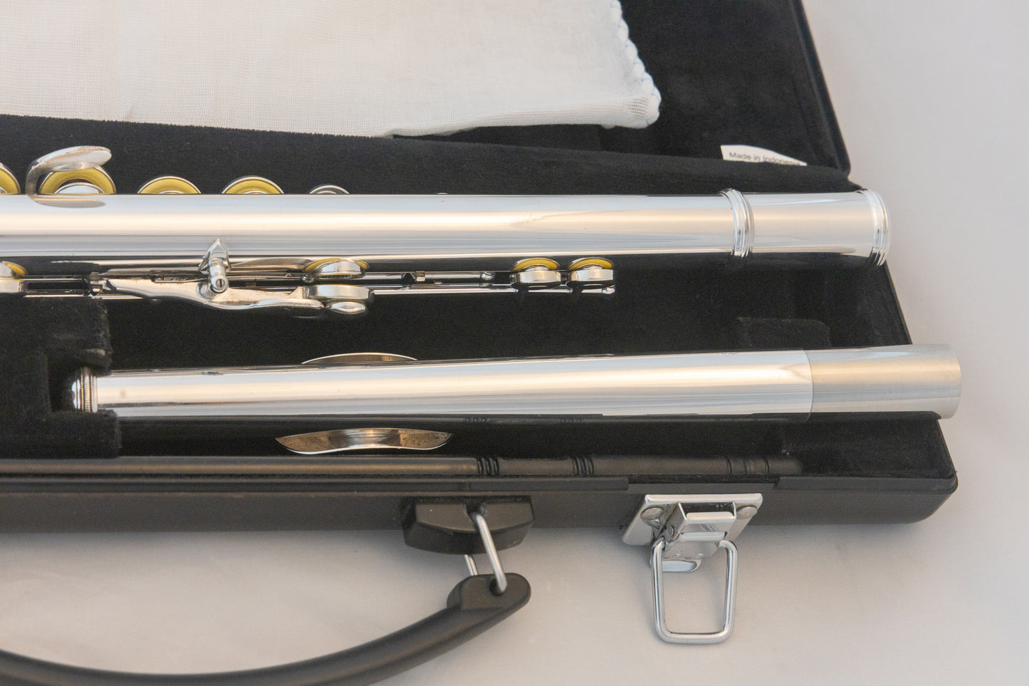 Yamaha YFL-261 Silver-plated Open-Hole Intermediate Flute *Overhauled New Pads