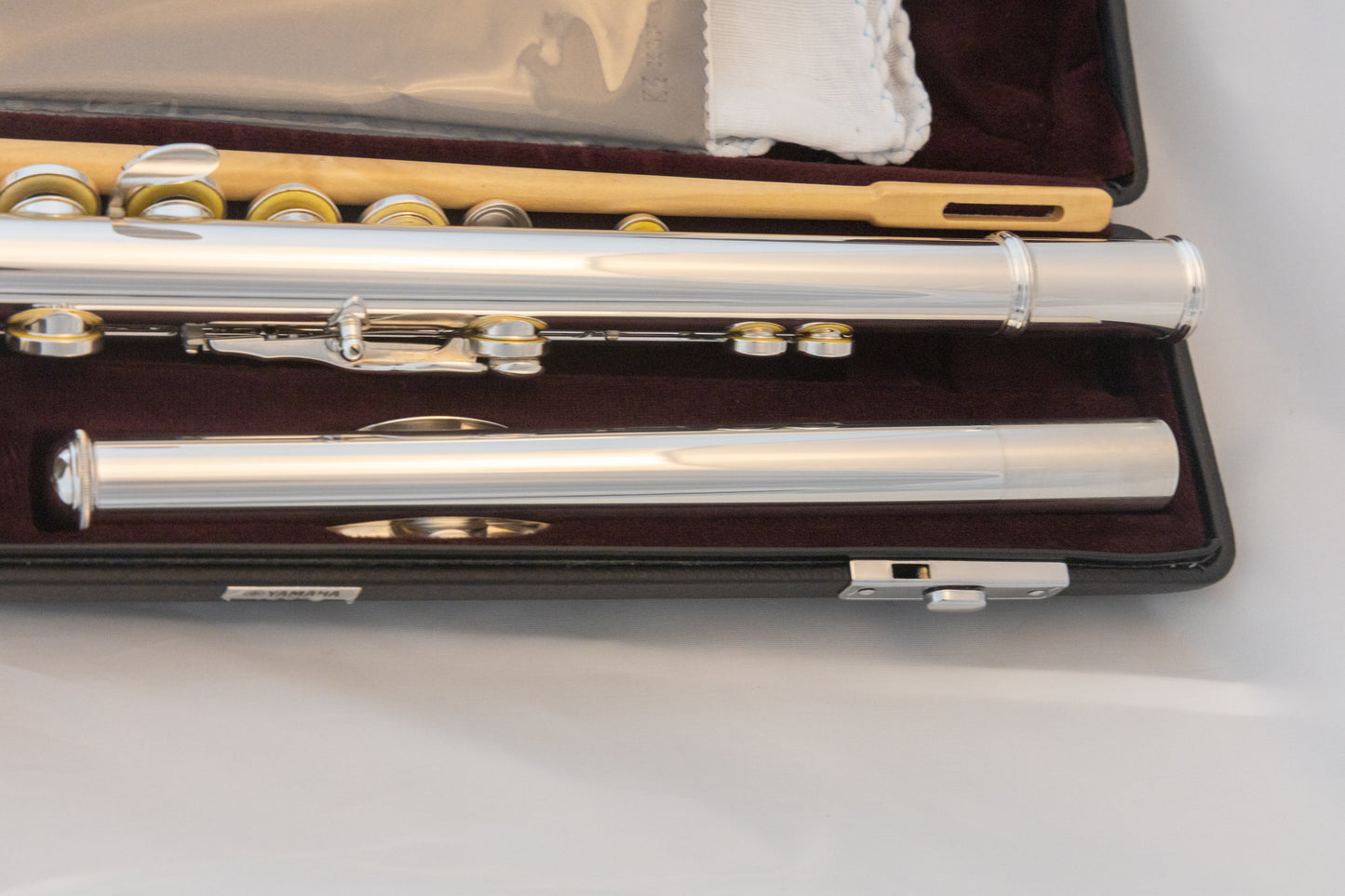 Yamaha YFL-421 Intermediate Flute *All silver *Made in Japan *Cleaned & Serviced