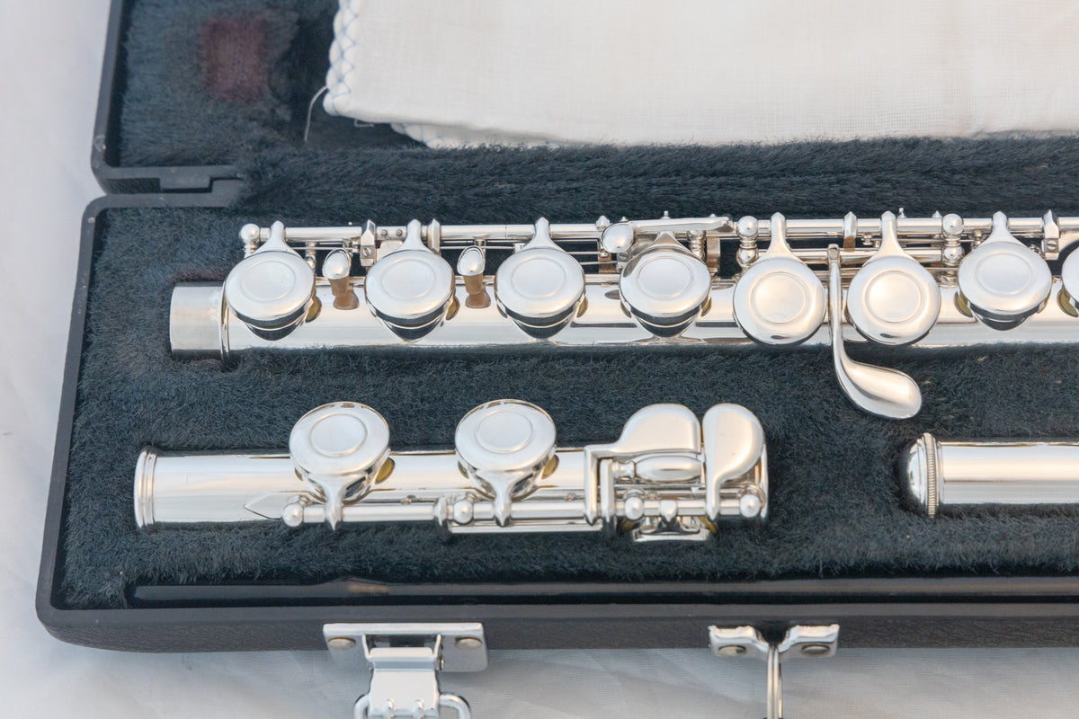 Yamaha YFL-321 Intermediate Flute *Made in Japan *Silver Headjoint *Overhauled New Pads