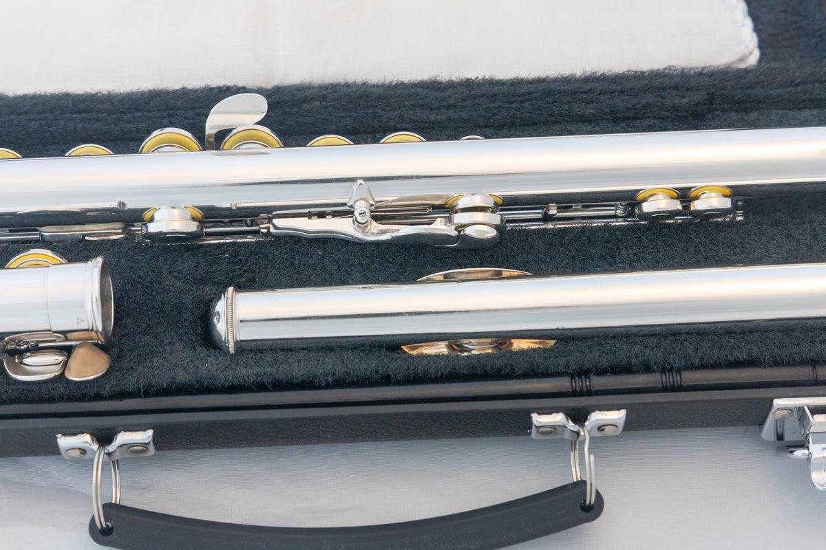 Yamaha YFL-321 Intermediate Flute *Made in Japan *Silver Headjoint *Overhauled New Pads