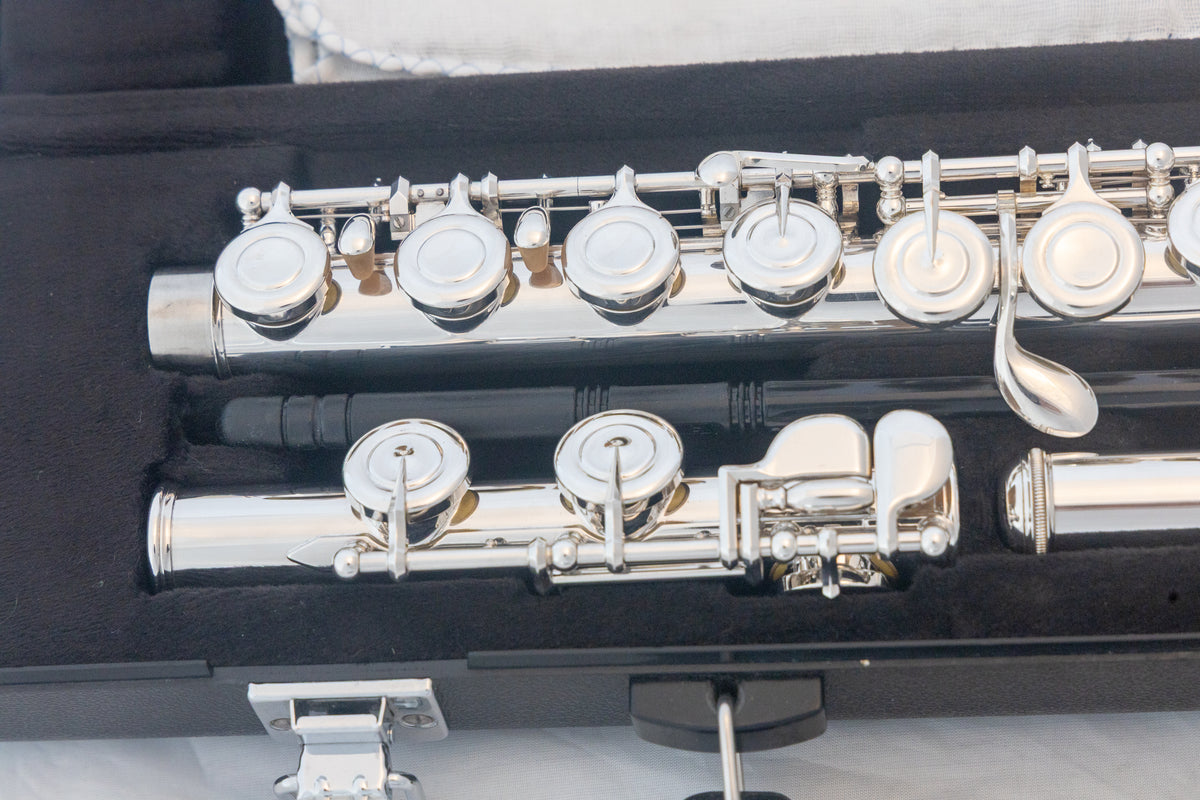 Yamaha YFL-222 Standard Silver-plated Flute *Cleaned & Serviced *Ready to play