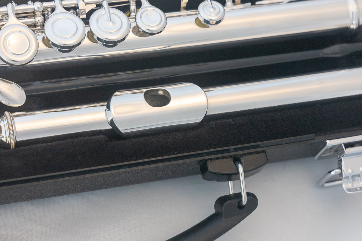 Yamaha YFL-222 Standard Silver-plated Flute *Cleaned & Serviced *Ready to play