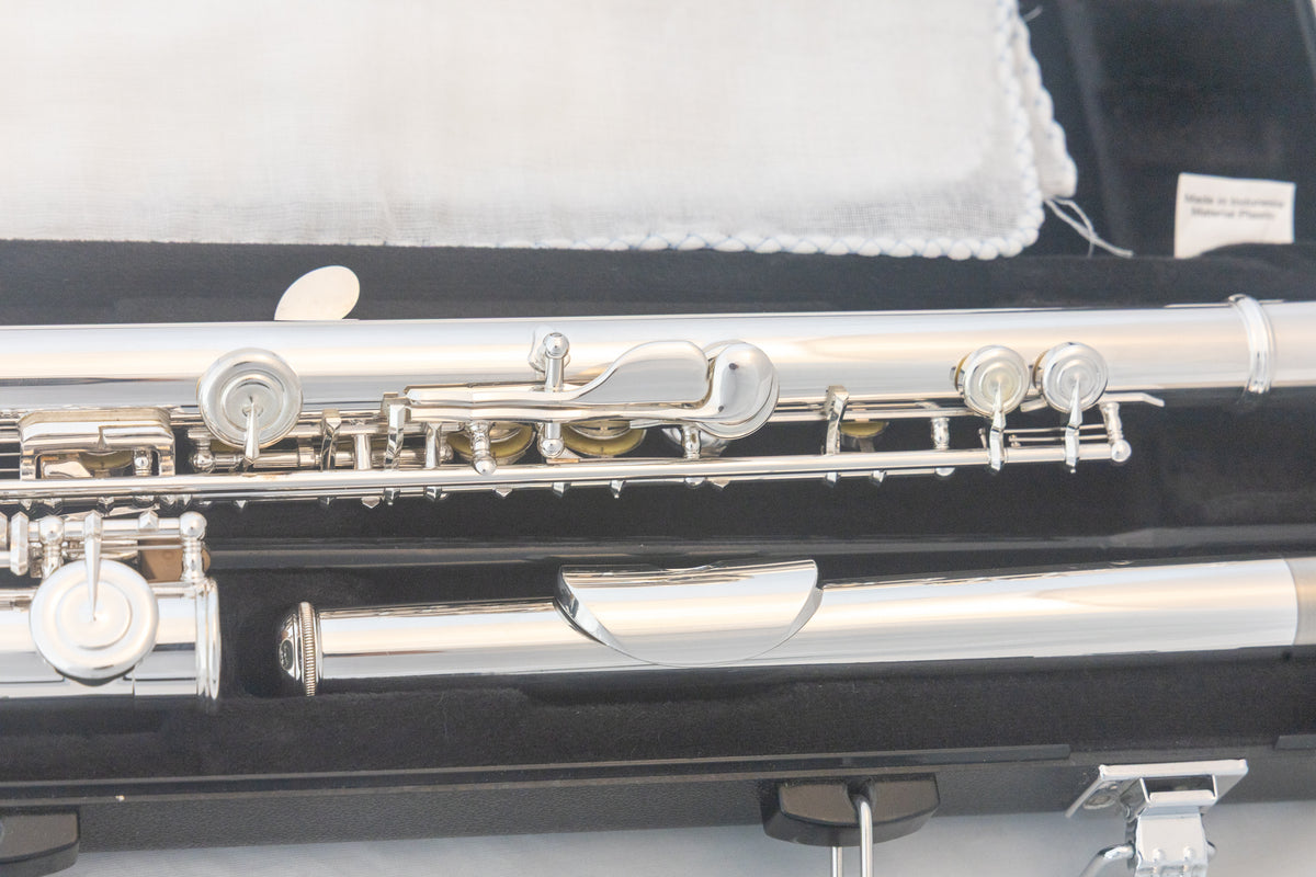 Yamaha YFL-222 Standard Silver-plated Flute *Cleaned & Serviced *Ready to play