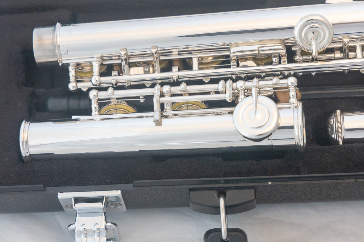 Yamaha YFL-222 Standard Silver-plated Flute *Cleaned & Serviced *Ready to play