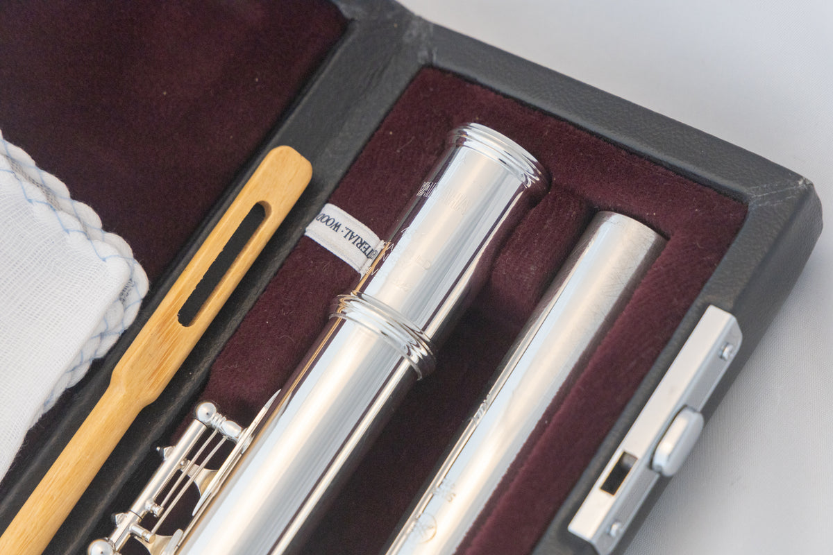 Yamaha YFL-481H All Silver Intermediate Flute *Open-hole *B-foot *Made in Japan *Cleaned & Serviced